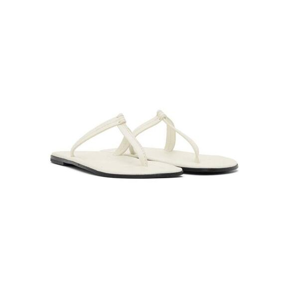 Toteme Shoes - Toteme T Strap Leather Sandals in Off White 39